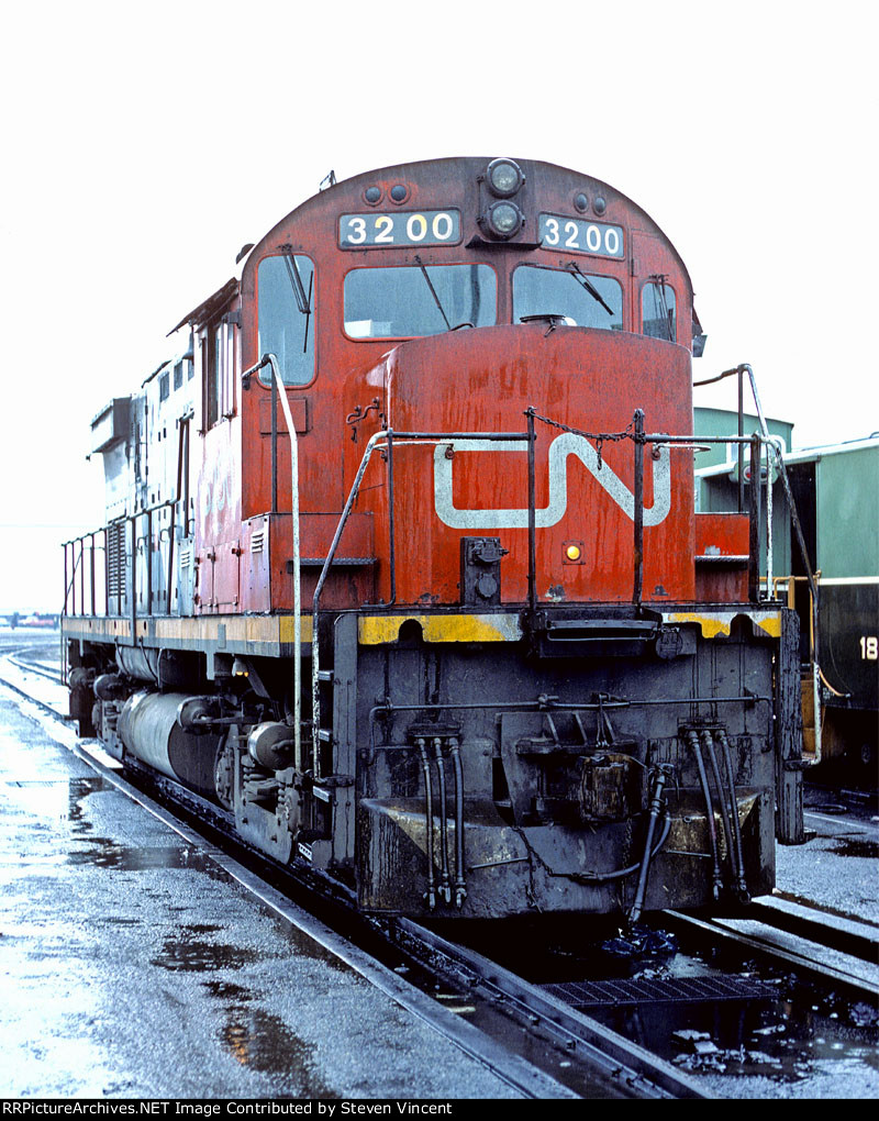 Canadian National C424 CN #3200 in BCOL loco servicing